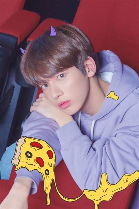 Los Chicos Del Nuevo Grupo De Big Hit Txt Lucen Lindos En El Cine En Las Nuevas Fotos Concepto