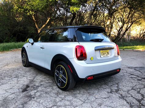 2020 Mini Cooper Se Review A Fun Ev On The Cheap Eu Vietnam Business