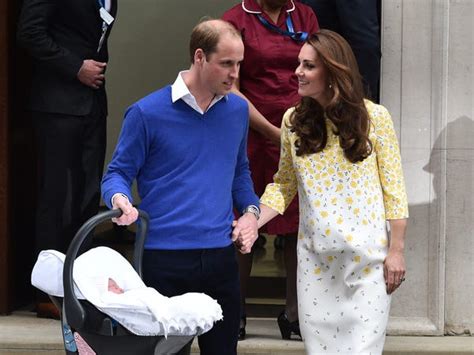 Rare Photos Kate Middleton And Prince William Showing Affection Business Insider