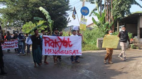 Warga Protes Jalan Rusak Di Ciampea Minta Segera Dibangun LEAD Co Id