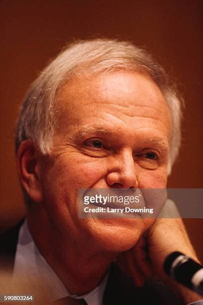 Sen Bob Packwood Photos And Premium High Res Pictures Getty Images