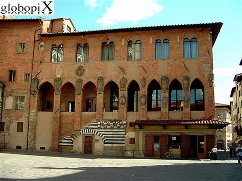 FOTO PISTOIA ANTICO PALAZZO VESCOVILE Globopix