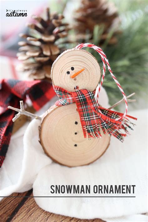 25 Easy Christmas Crafts for All Ages - Crazy Little Projects