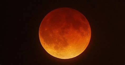 Blood Moon To Bring End Of The World As Stargazers Enjoy Longest