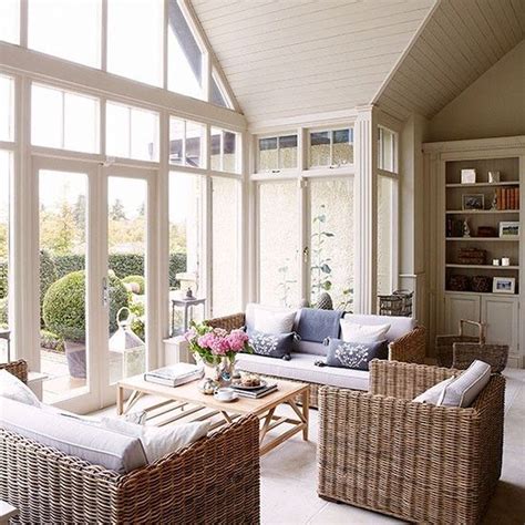 35 Inspiring Sunroom Furniture Ideas That You Must Have - MAGZHOUSE