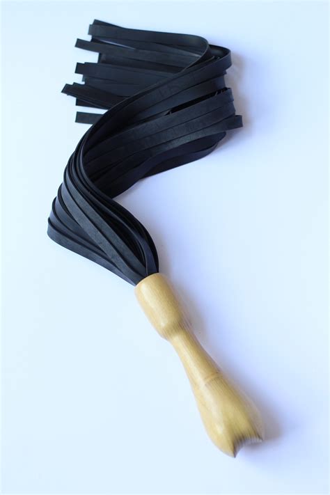 Latex Floggers 1mm Pudibondage