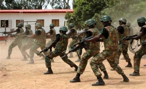 Boko Haram Nigerian Military Reinforces Troops In Damasak Video