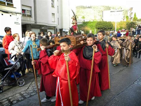 Cofrades De Viveiro Primeras Fotos De La Semana Santa Dos Nenos