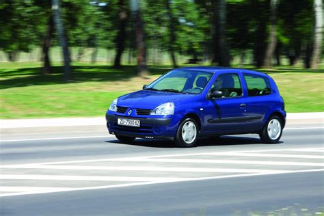 Auto Klub Koji rabljeni gradski auto kupiti za 2000 eura Nude se uglavnom krševi no uz