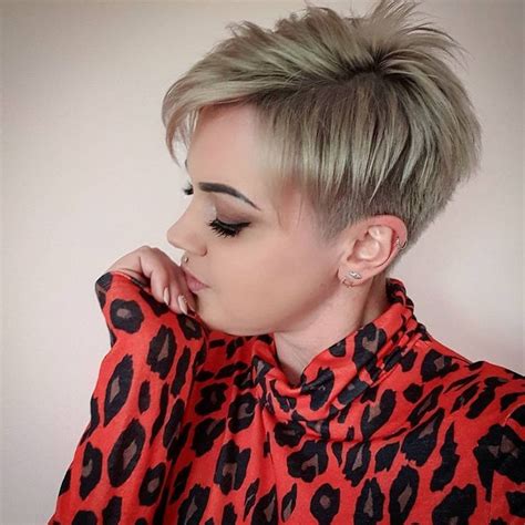 Ideas Short Haircuts For Thick Straight Hair Trend This Years