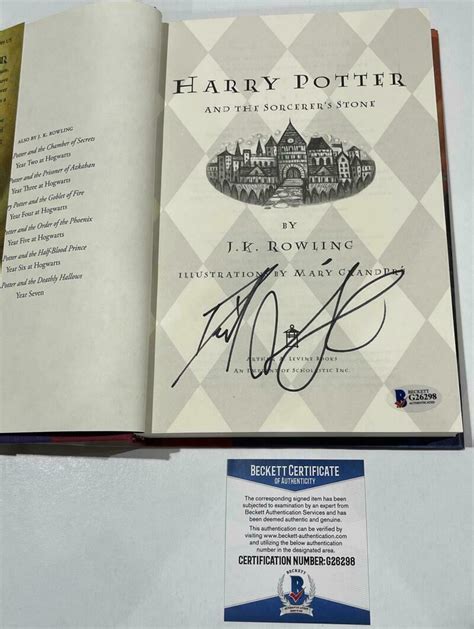 Daniel Radcliffe Signed Harry Potter And The Sorcerer S Stone Book Beckett 12 Autographia