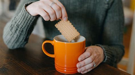 Scientists Reveal Best Biscuit To Dunk In Tea Lmfm