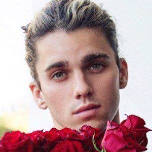 Jay Alvarrez - Bio, Facts, Family | Famous Birthdays