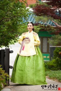 21 韓國韓服 ideas hanbok middle eastern fashion korean traditional dress