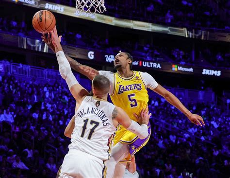 La Lakers Injury Report Dec 31 Latest Update On Anthony Davis And