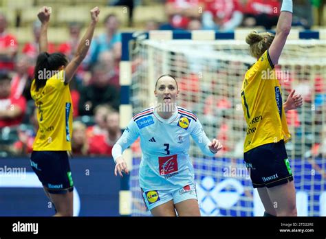 Alicia Toublanc Frankreich Reagierte Im Halbfinalspiel Der IHF