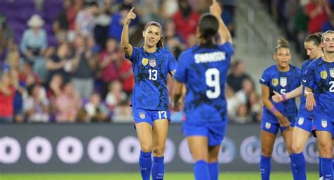 Reconocimiento De Leyenda A Alex Morgan Por Sus 200 Partidos Con La