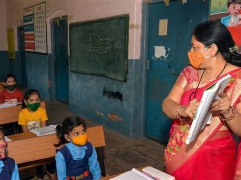 Chhattisgarh Government To Soon Start Process To Recruit 10000 School