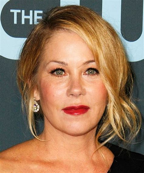 Christina Applegate Hairstyles And Haircuts Hair Ideas