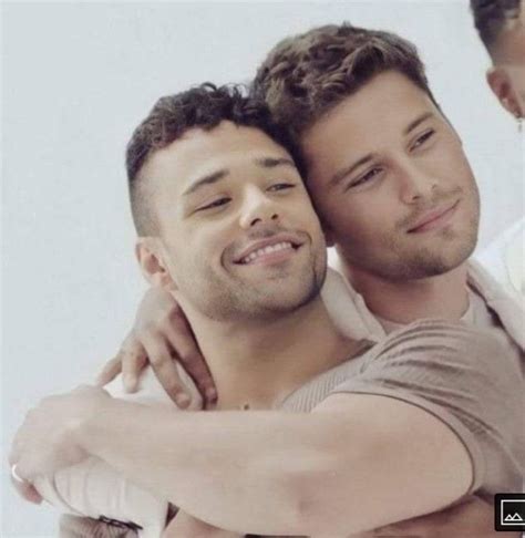 Pin By Faye Gouskos On Tarlos Cute Gay Couples Gay Relationship Best Friend Poses