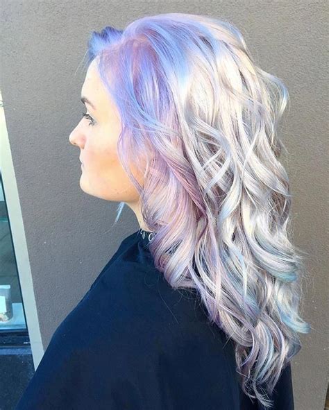 Holy Wow—holographic Hair Is The New Trend Of Your ‘00s Dreams Holographic Hair Unicorn Hair