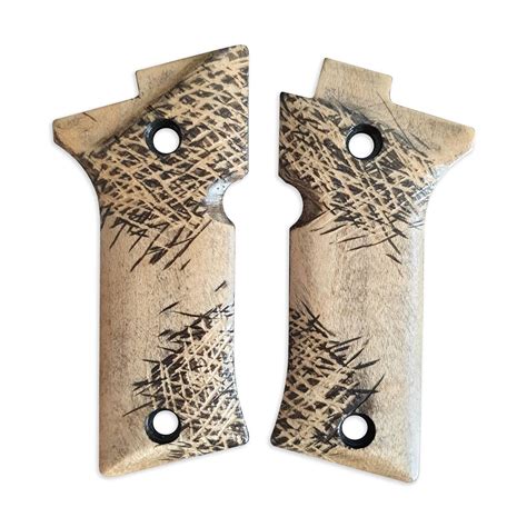 Scratches Beretta 80x Cheetah Grips