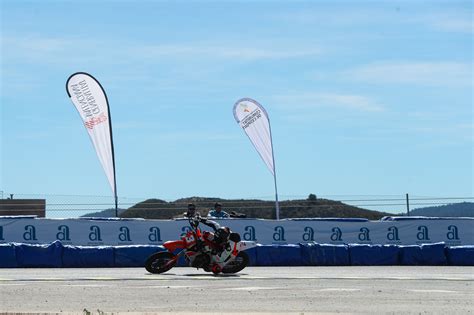 Sm Villena Diogo Moreira L Der Del Supermoto Nacional