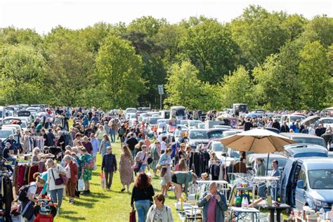 Impressie Vlooienmarkt 3 Juni Bakkeveen Nl