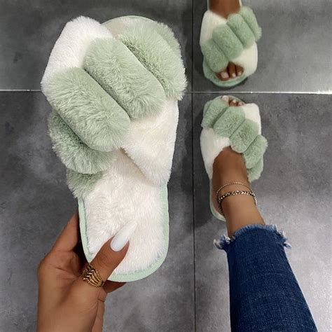 Cheap Classic Design Women Winter House Furry Slippers Fluffy Faux Fur Home Slides Flat Fashion