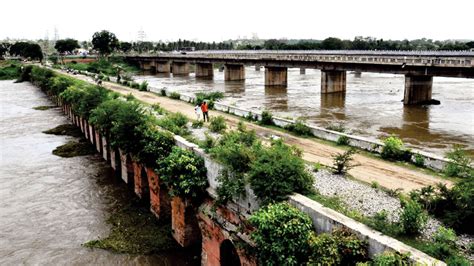 Kabini Dam full for second time - Star of Mysore