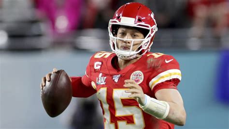 Move the Sticks: How Kansas City Chiefs should build around quarterback Patrick Mahomes after ...