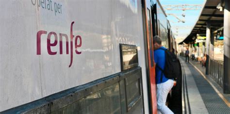 Renfe Activa Plazas De Autob S Para Los Destinos Entre Barcelona