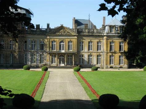 Exposition Visite Comment E Des Fa Ades Et Du Jardin D Un Ch Teau Du