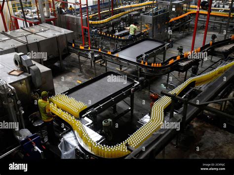 Coca cola factory tour hi-res stock photography and images - Alamy