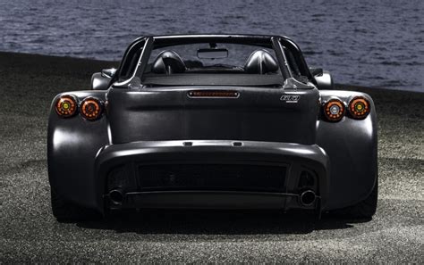 Official Donkervoort GTO Bare Naked Carbon Edition GTspirit