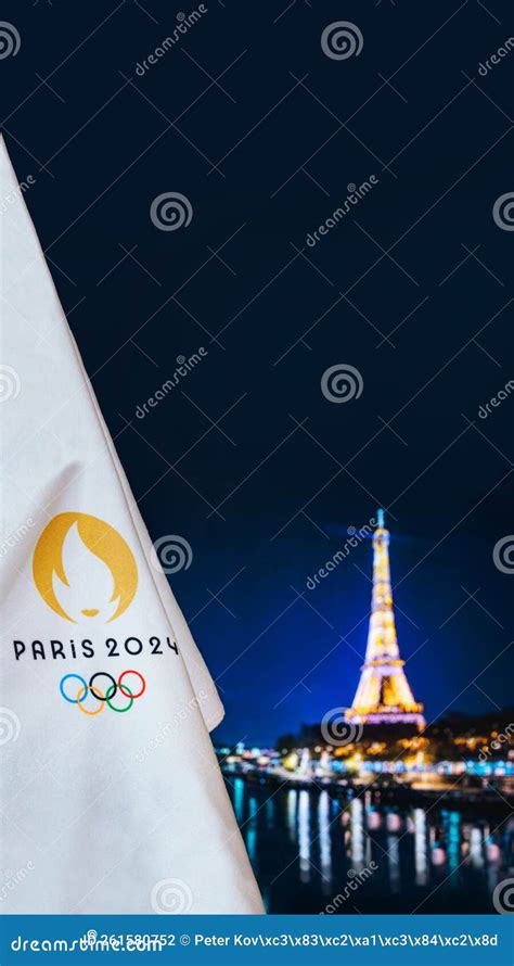 París France 8 De Agosto De 2022 Fondo Negro Del Juego Olímpico De