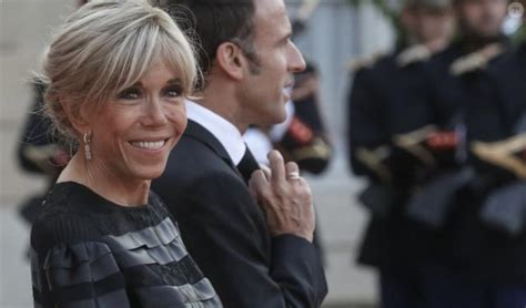 Brigitte Macron Bien Accroch E Emmanuel Son Chignon Tr S