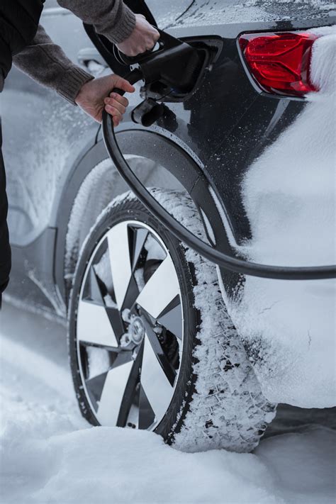 Nokians New Winter Tyre Includes Suv Ev Variations Tyrepress