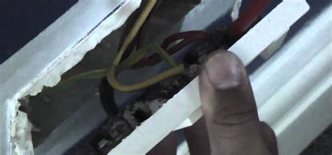 How To Replace An Electrical Socket Step By Step Construction And Repair Wonderhowto