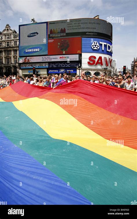 Gay pride londres Banque de photographies et dimages à haute résolution Alamy