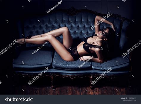 Sexy Woman Posing Lingerie Vintage Interior Foto Stok Shutterstock