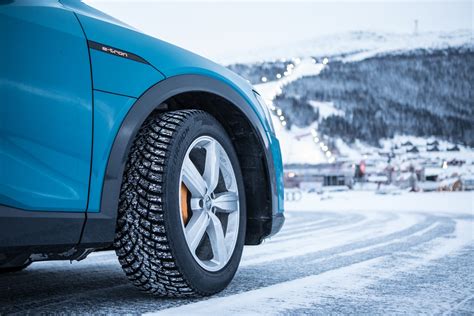 PIRELLI GIVES NEW ICE ZERO 2 STUDDED TYRES THEIR DEBUT ON ICE IN SWEDEN ...