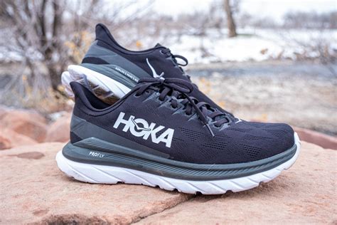 Cut in half: Hoka Mach 4 Review | RunRepeat