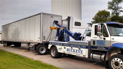 Big Rig Towing Cincinnati Oh Buckeye Riverside Towing