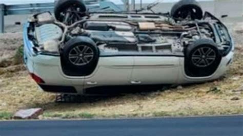 Vuelca Sobre La Carretera En San Juan Del R O