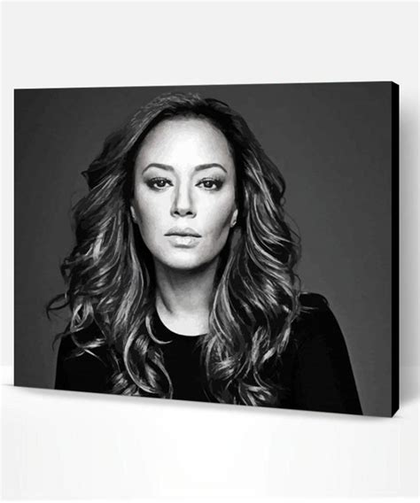 Monochrome Leah Remini Paint By Numbers Paint By Numbers Pro