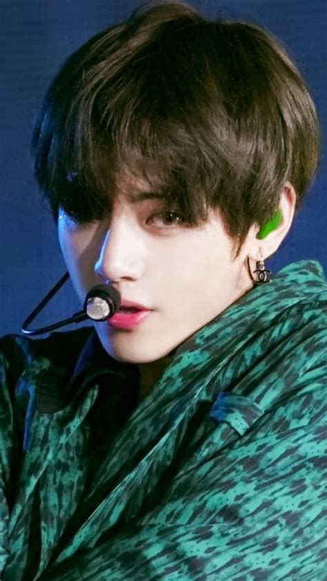 Pin De Yoongis Piano En V Kim Taehyung 태형 Fotos De Kim Foto De