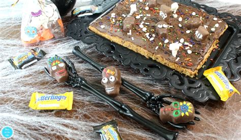 3 Easy Halloween Treats with Butterfinger Skulls | Mom on the Side