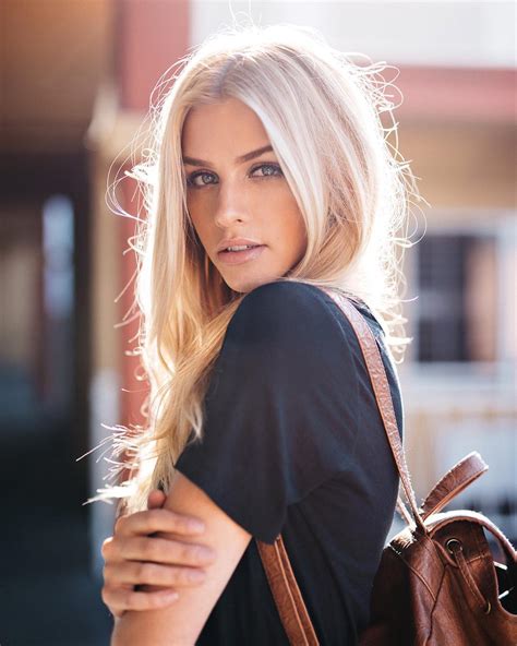 Marina Laswick Picture