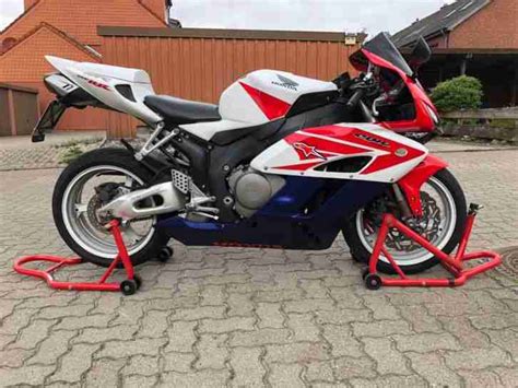 Honda CBR 1000 RR Bestes Angebot Von Honda